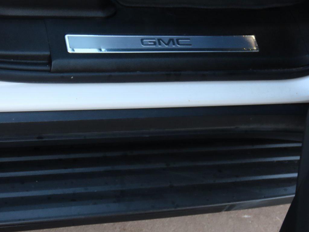 used 2023 GMC Yukon XL car, priced at $59,000