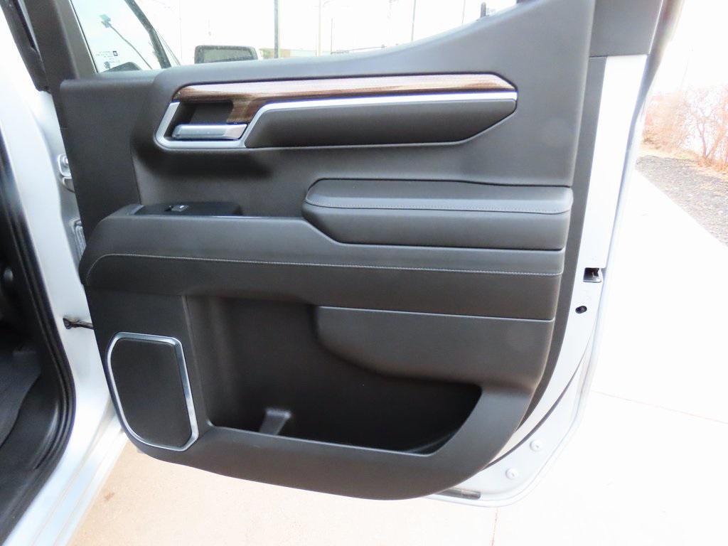 used 2022 Chevrolet Silverado 1500 car, priced at $36,000