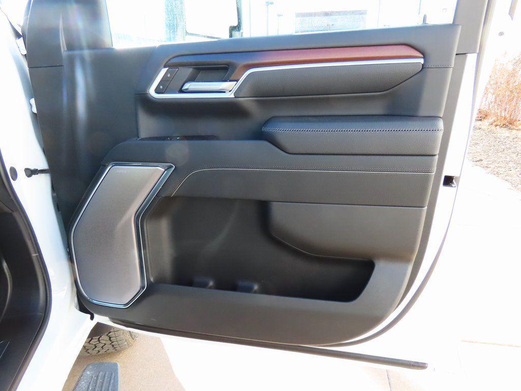 new 2026 GMC Sierra 2500 car, priced at $81,250