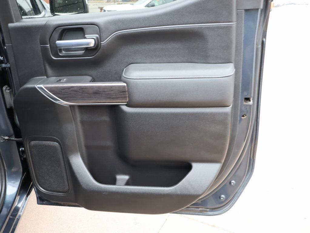 used 2021 Chevrolet Silverado 1500 car, priced at $31,400