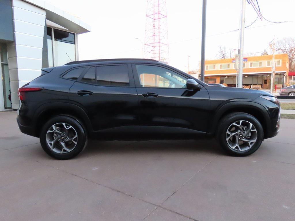 used 2025 Chevrolet Trax car, priced at $20,000