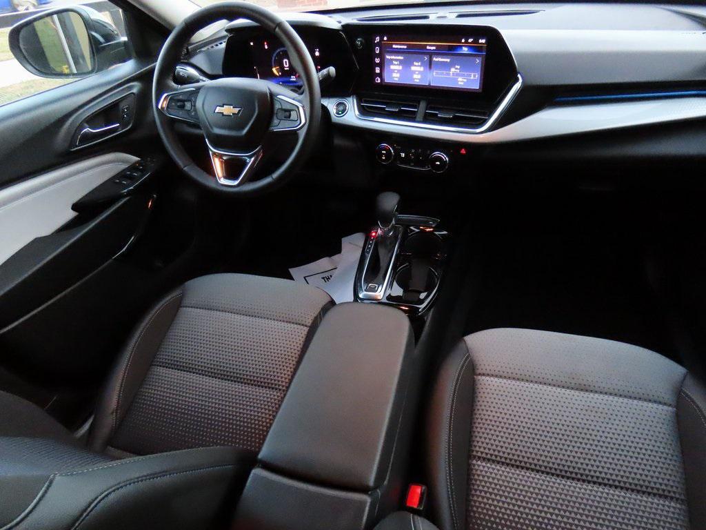 used 2025 Chevrolet Trax car, priced at $20,000
