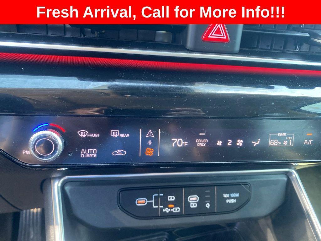 used 2025 Kia Carnival Hybrid car, priced at $46,620