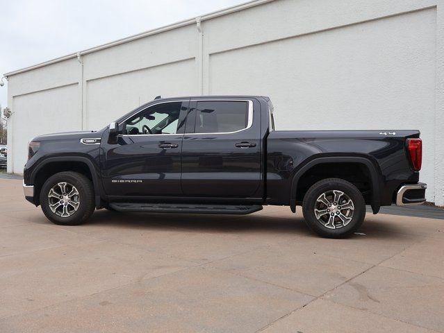 new 2025 GMC Sierra 1500 car, priced at $41,674