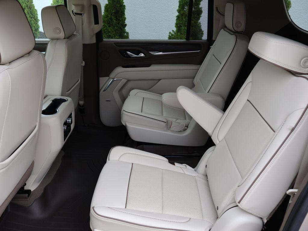 used 2021 GMC Yukon XL car, priced at $51,000