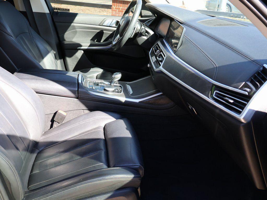 used 2021 BMW X7 car, priced at $28,000
