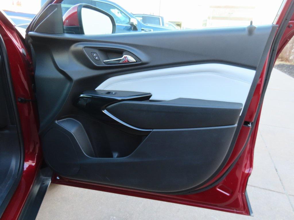 used 2025 Chevrolet Trax car, priced at $21,000