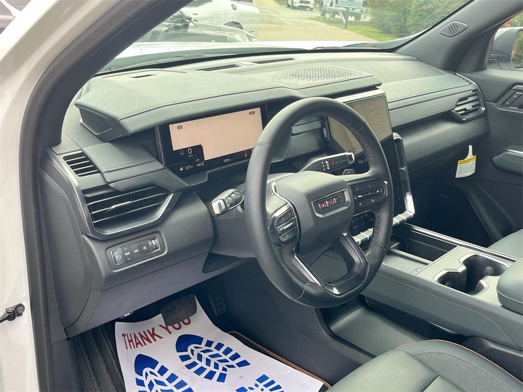 new 2025 GMC Acadia car, priced at $45,395