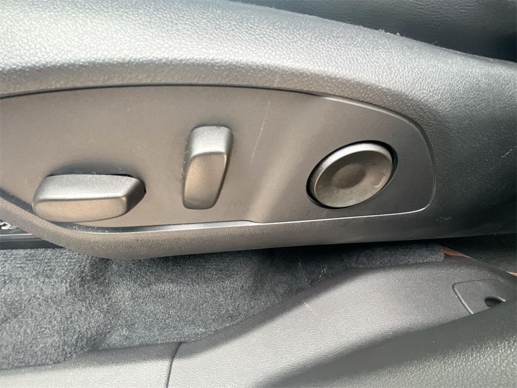 new 2025 GMC Acadia car, priced at $45,395