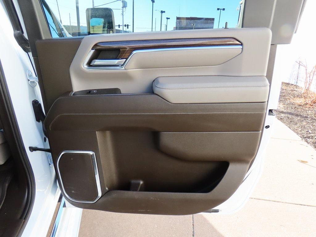 used 2024 Chevrolet Silverado 2500 car, priced at $52,600