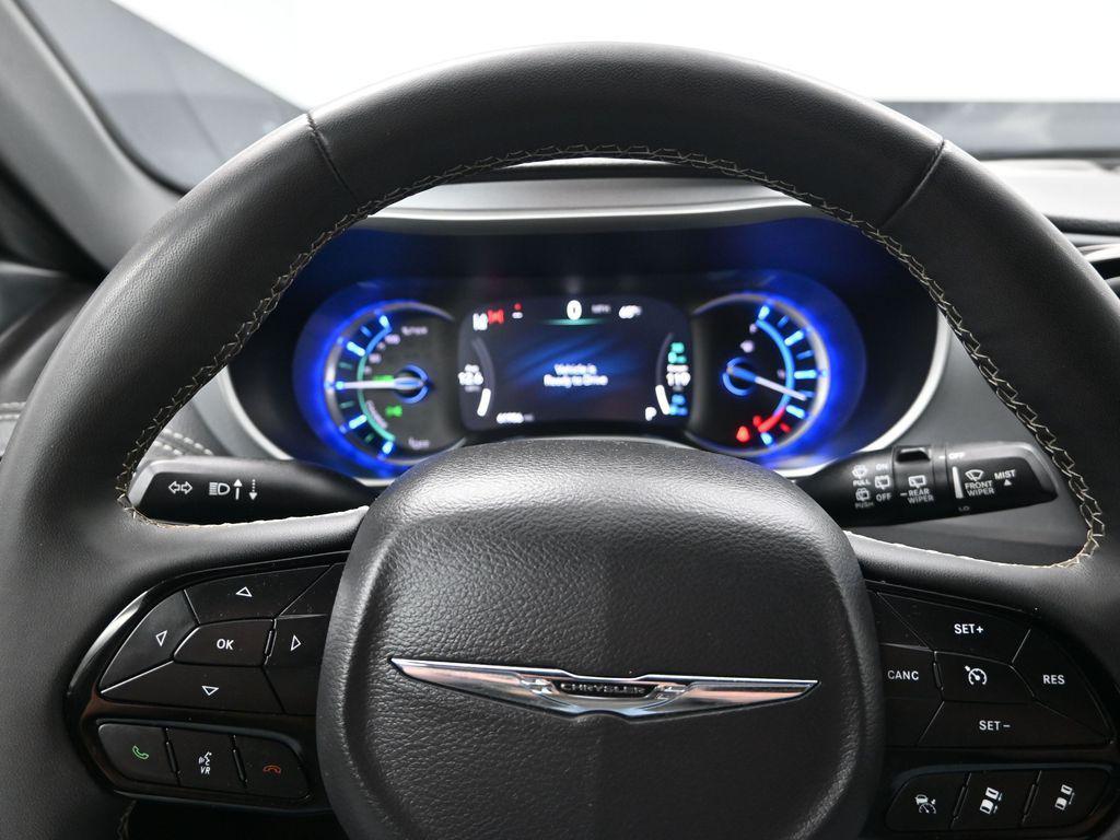 used 2024 Chrysler Pacifica Hybrid car, priced at $27,000