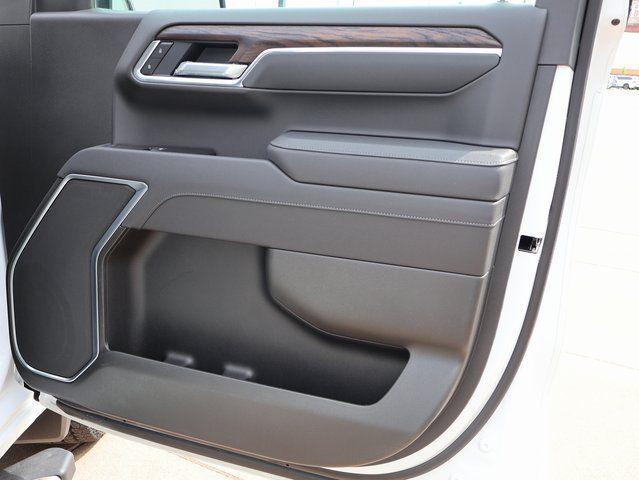 used 2025 GMC Sierra 1500 car, priced at $41,500