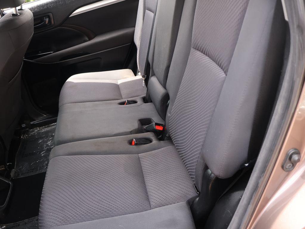 used 2018 Toyota Highlander car, priced at $21,120