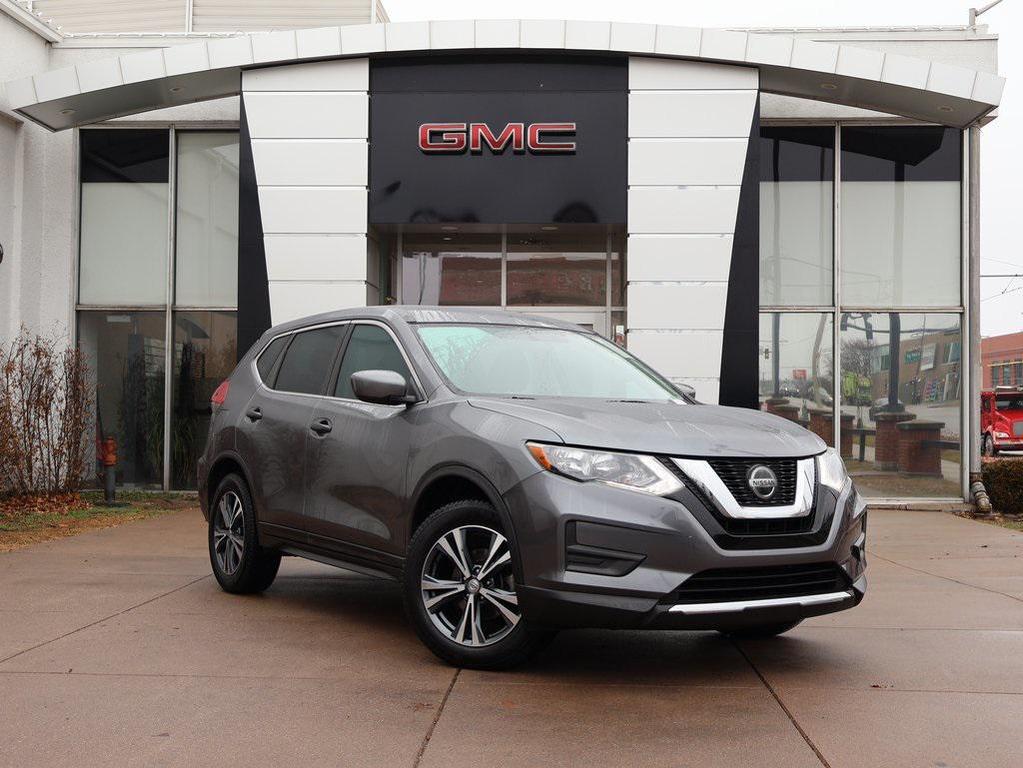 used 2018 Nissan Rogue car, priced at $10,000
