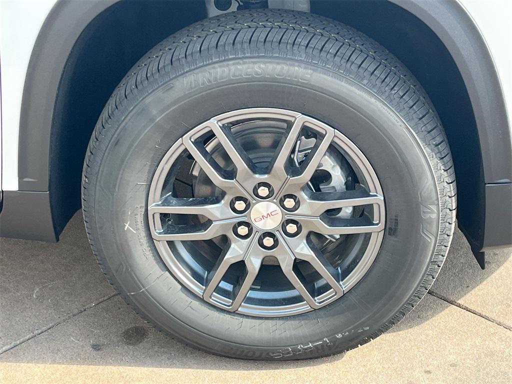 new 2026 GMC Acadia car, priced at $43,052