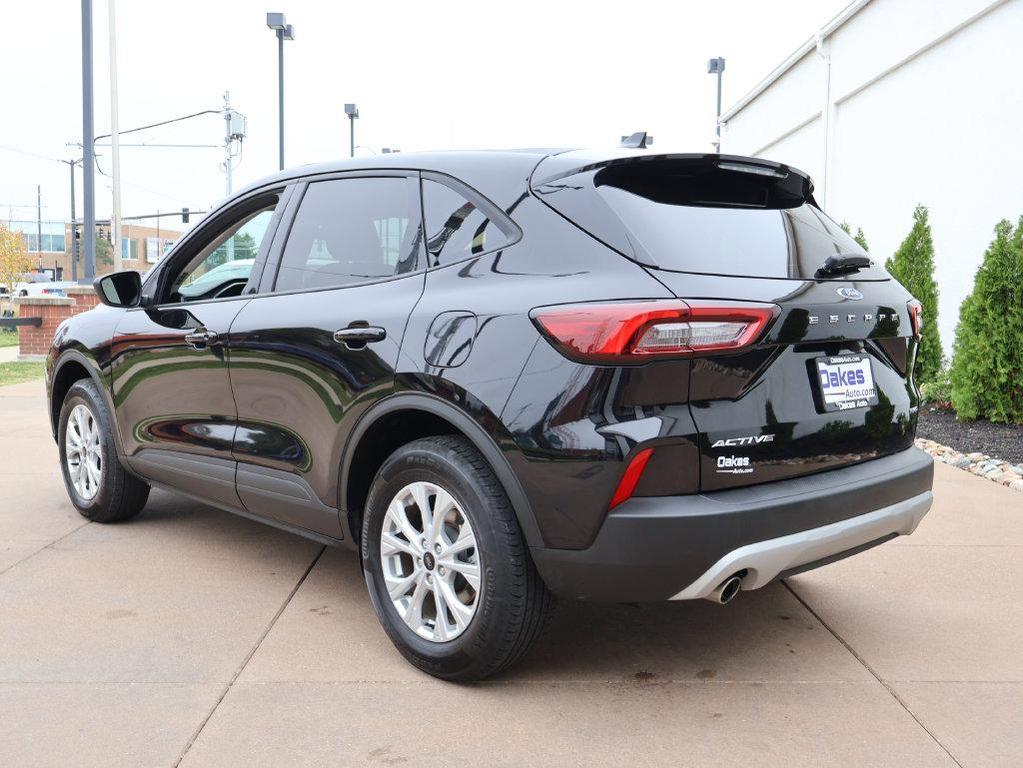 used 2025 Ford Escape car, priced at $22,600