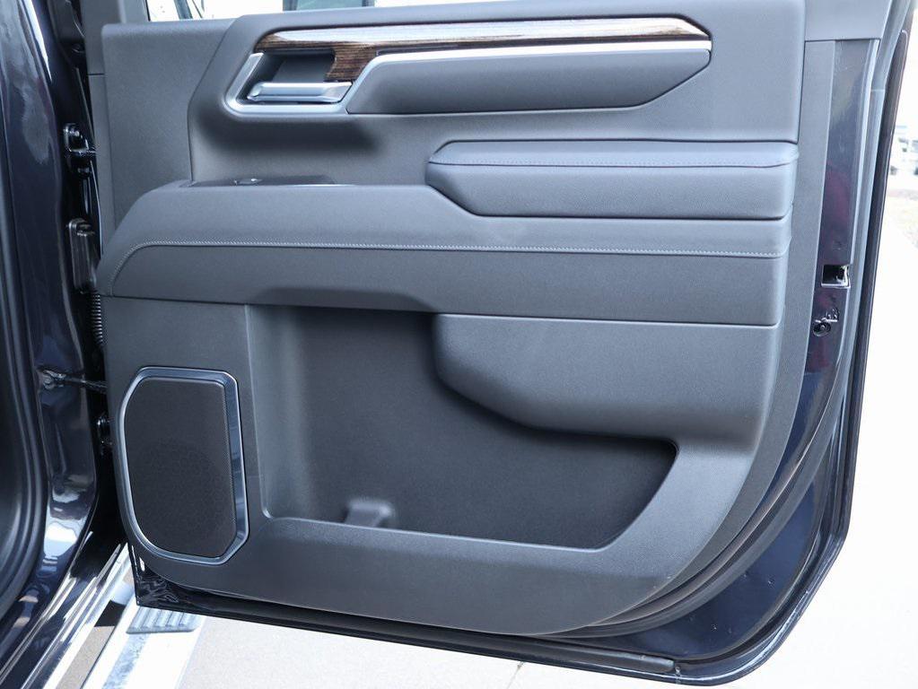 new 2026 GMC Sierra 2500 car, priced at $71,657