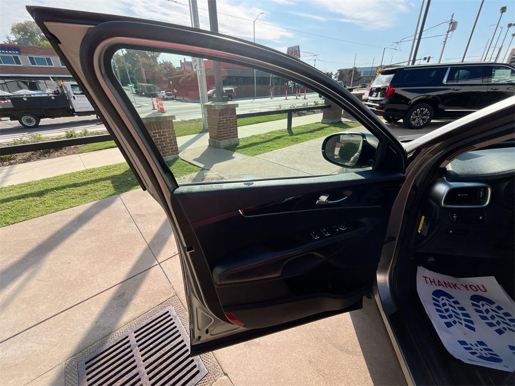 used 2018 Kia Sorento car, priced at $13,500