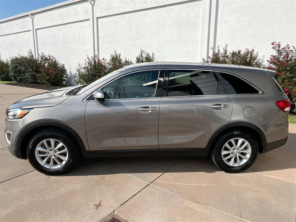 used 2018 Kia Sorento car, priced at $13,500