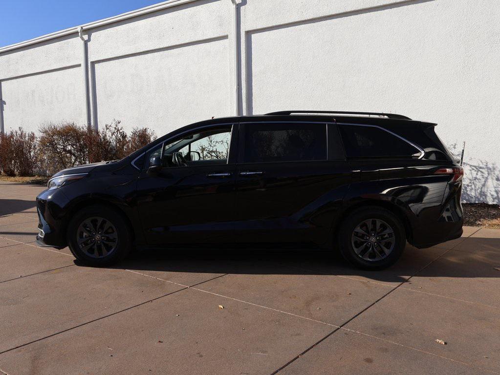 used 2024 Toyota Sienna car, priced at $34,500