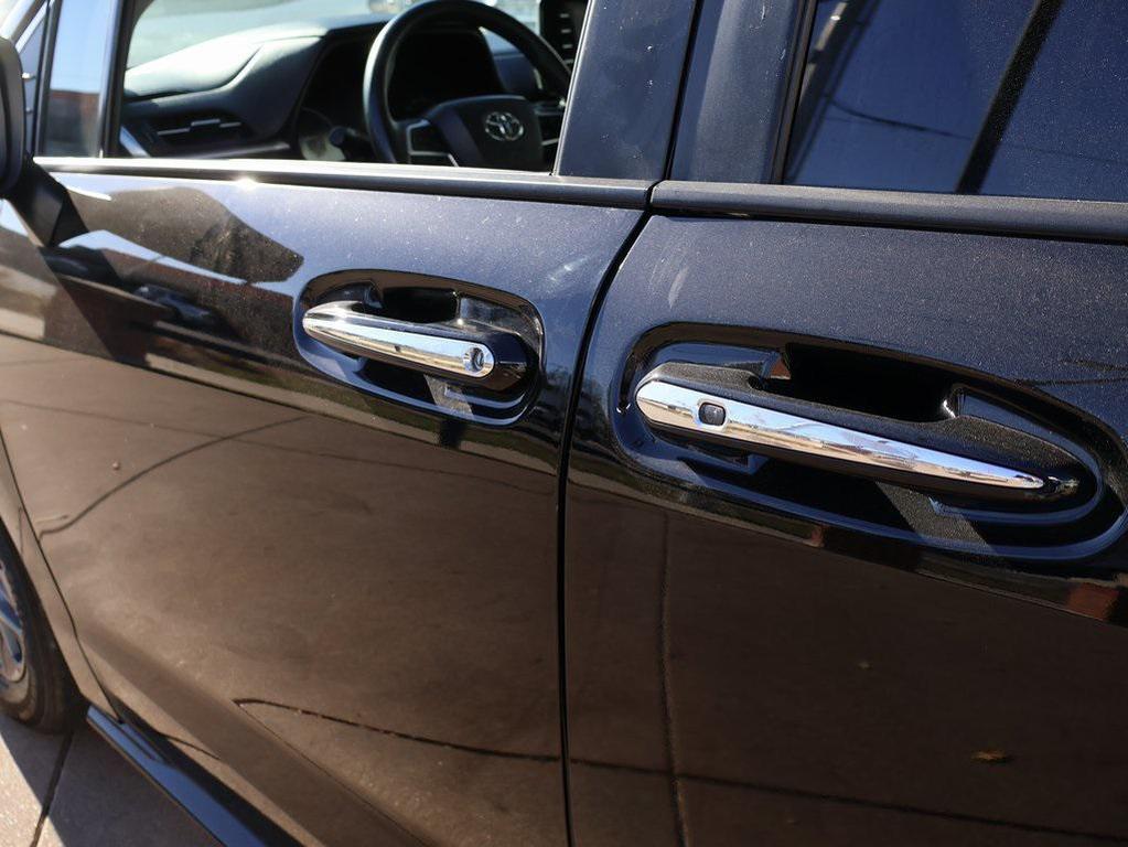 used 2024 Toyota Sienna car, priced at $34,500