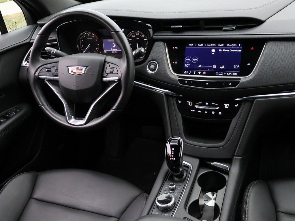 used 2021 Cadillac XT6 car, priced at $27,000