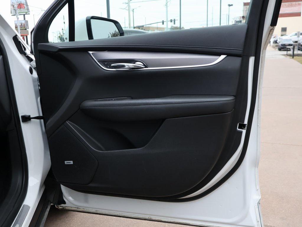 used 2021 Cadillac XT6 car, priced at $27,000