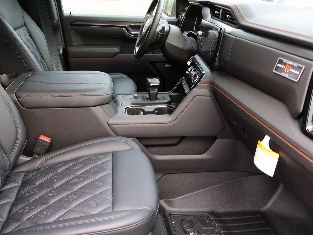 new 2025 GMC Sierra 1500 car, priced at $87,995