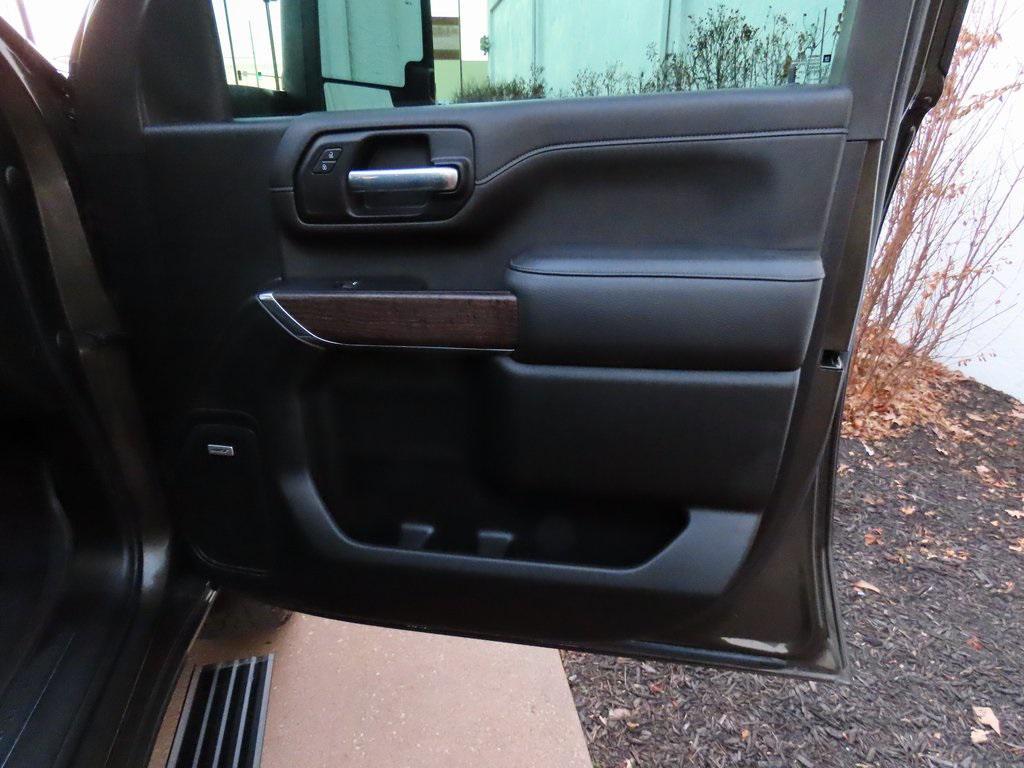 used 2022 GMC Sierra 2500 car, priced at $58,000