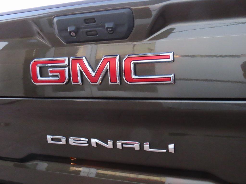 used 2022 GMC Sierra 2500 car, priced at $58,000