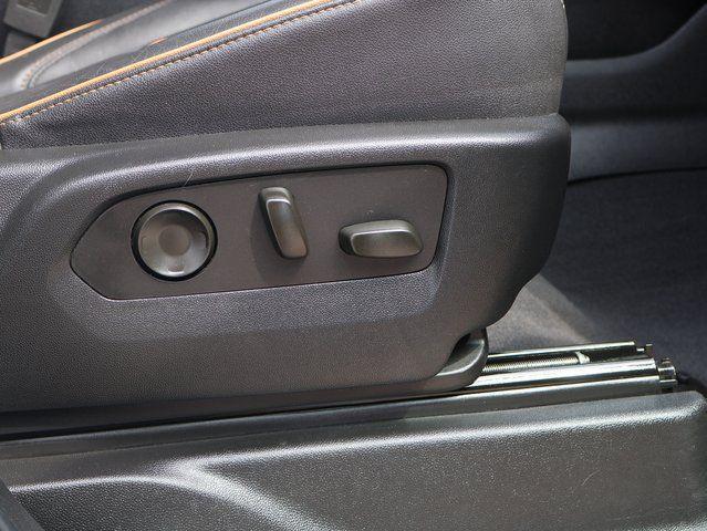 used 2023 GMC Yukon XL car, priced at $41,620