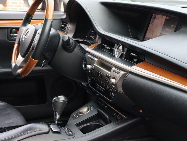 used 2013 Lexus ES 300h car, priced at $15,120