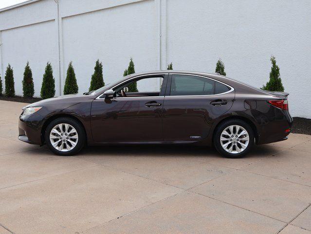 used 2013 Lexus ES 300h car, priced at $15,120