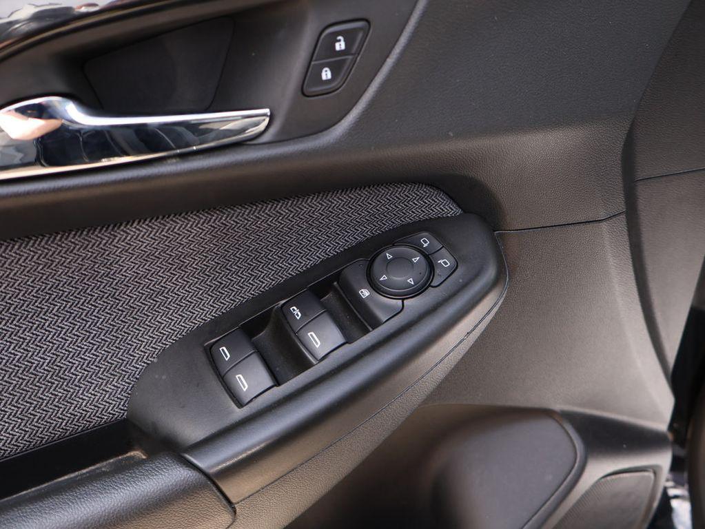 used 2025 Chevrolet TrailBlazer car, priced at $22,620