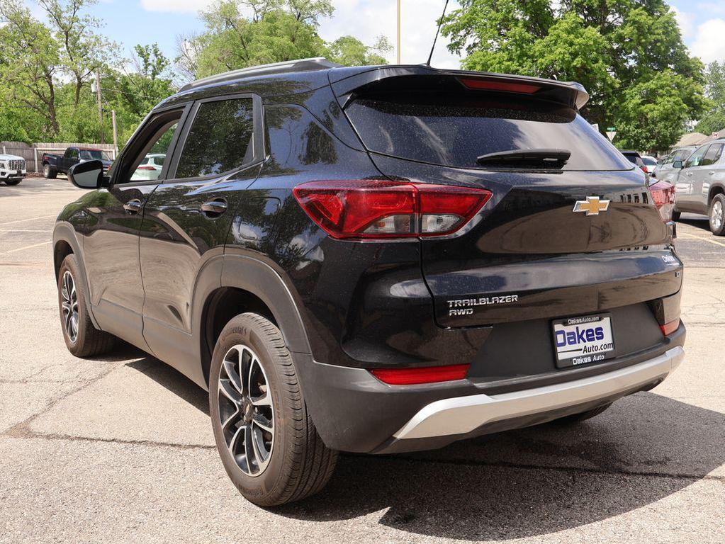 used 2025 Chevrolet TrailBlazer car, priced at $22,620
