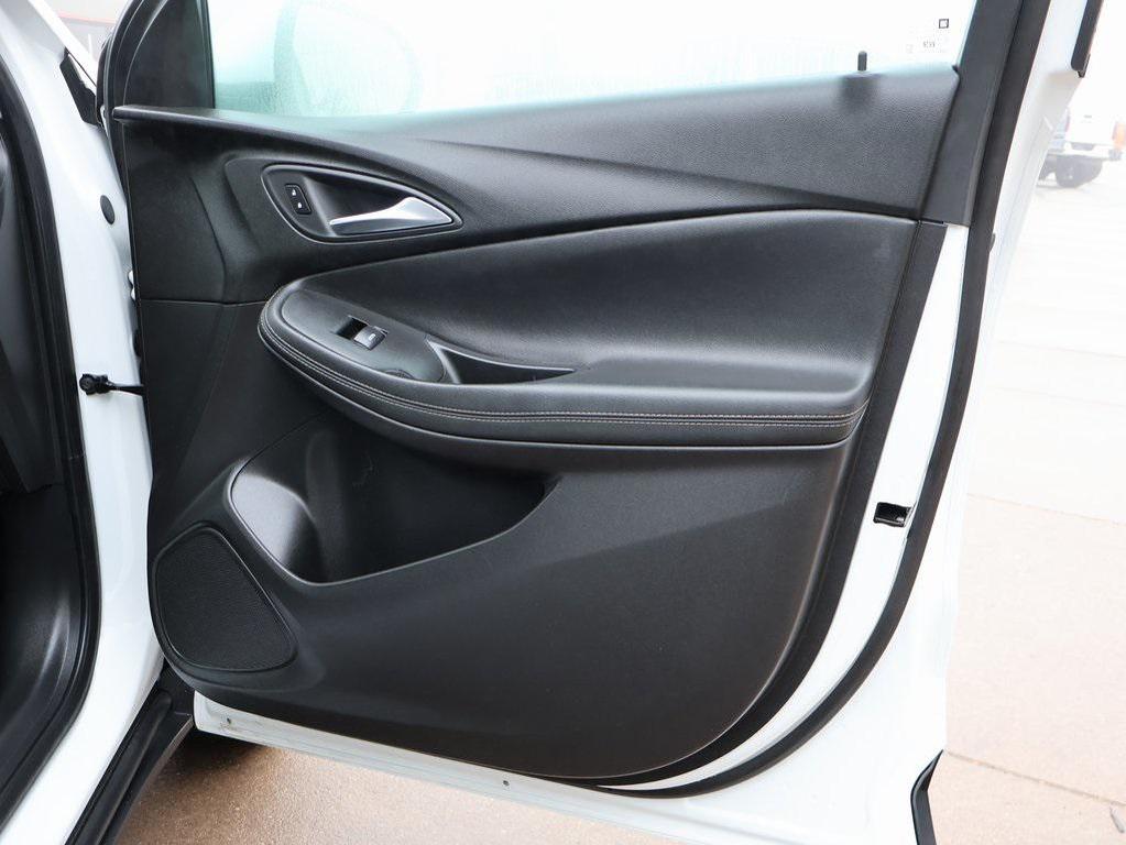 used 2025 Buick Encore GX car, priced at $23,000