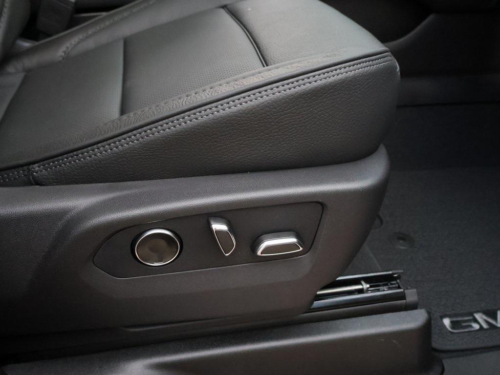 new 2026 GMC Yukon XL car, priced at $95,351