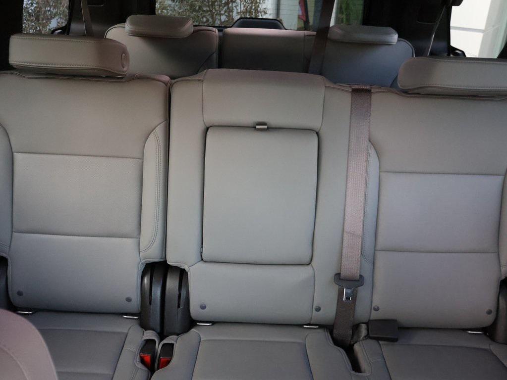 used 2022 GMC Yukon car, priced at $44,000