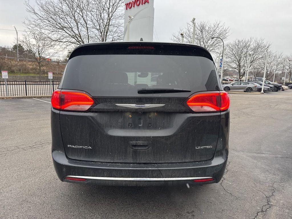 used 2020 Chrysler Pacifica car, priced at $17,998