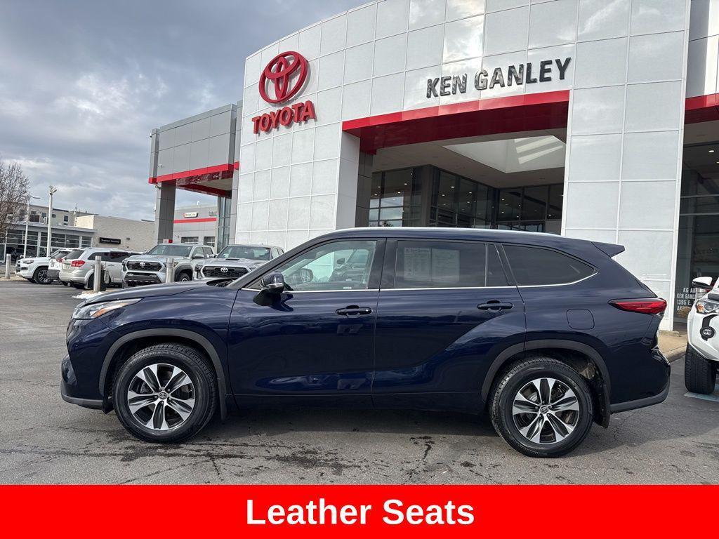 used 2020 Toyota Highlander car, priced at $26,980