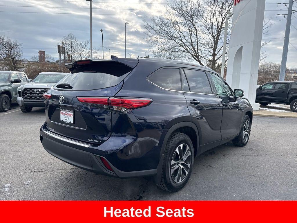 used 2020 Toyota Highlander car, priced at $26,980