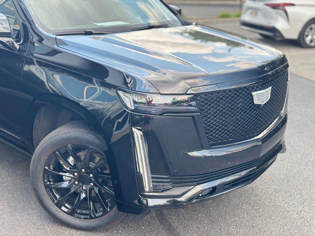 used 2024 Cadillac Escalade ESV car, priced at $85,973