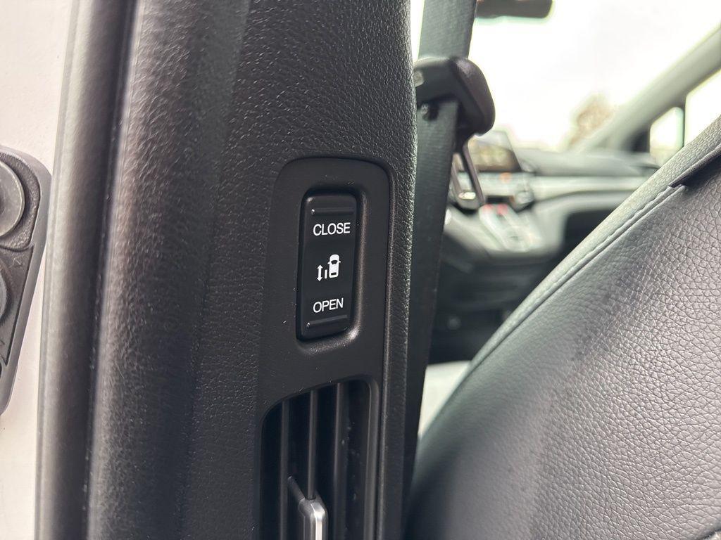 used 2024 Honda Odyssey car, priced at $30,991