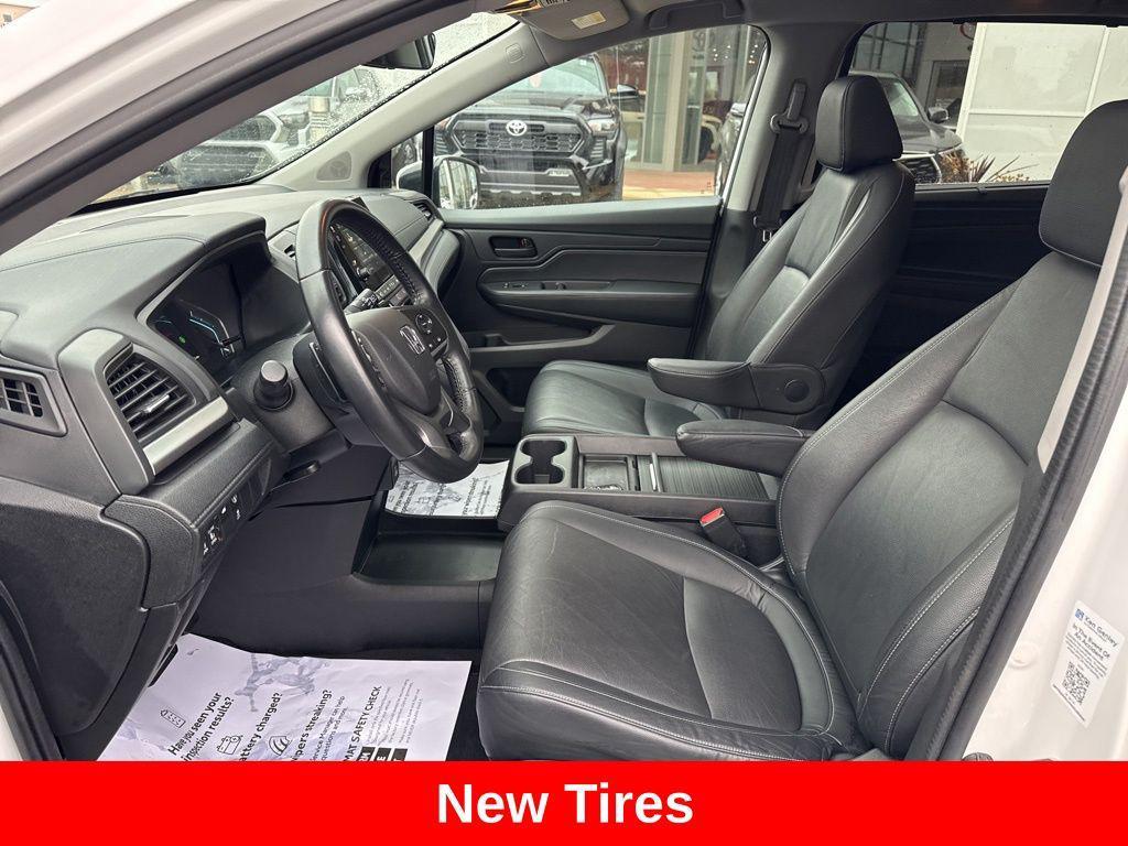 used 2024 Honda Odyssey car, priced at $30,991
