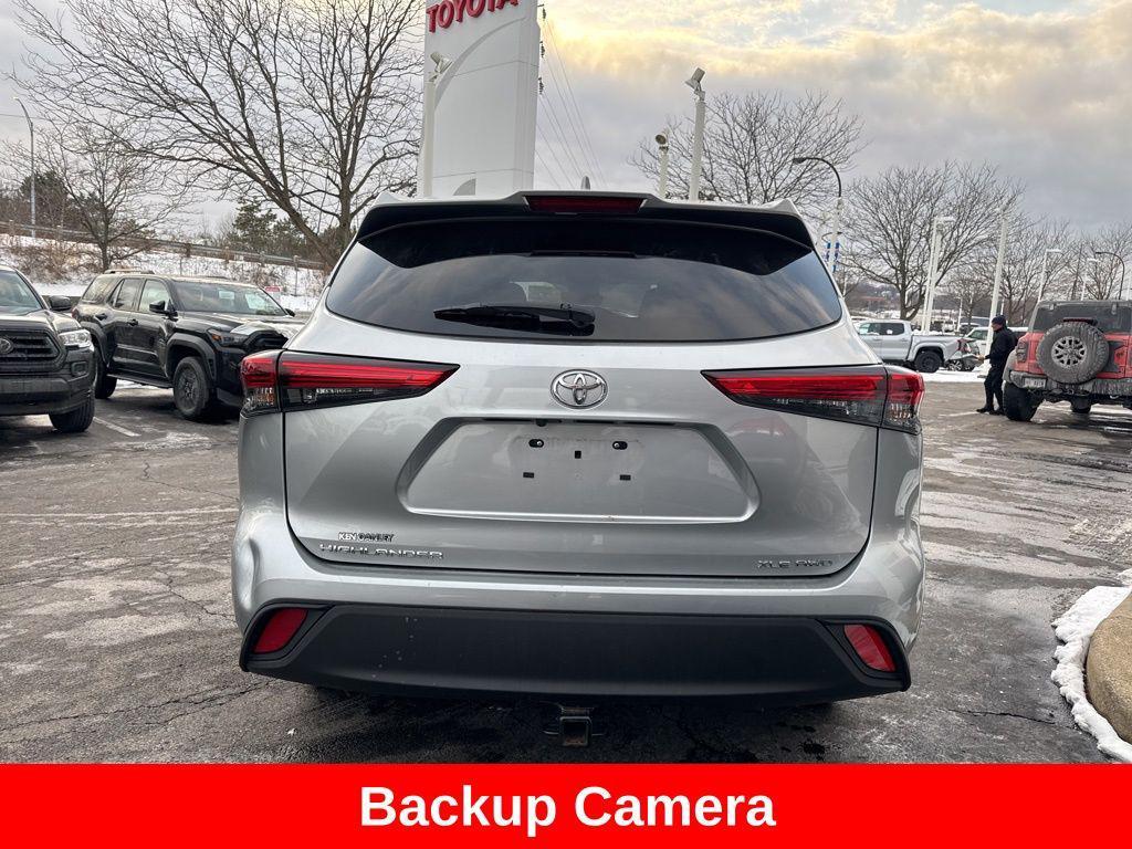 used 2020 Toyota Highlander car, priced at $26,510