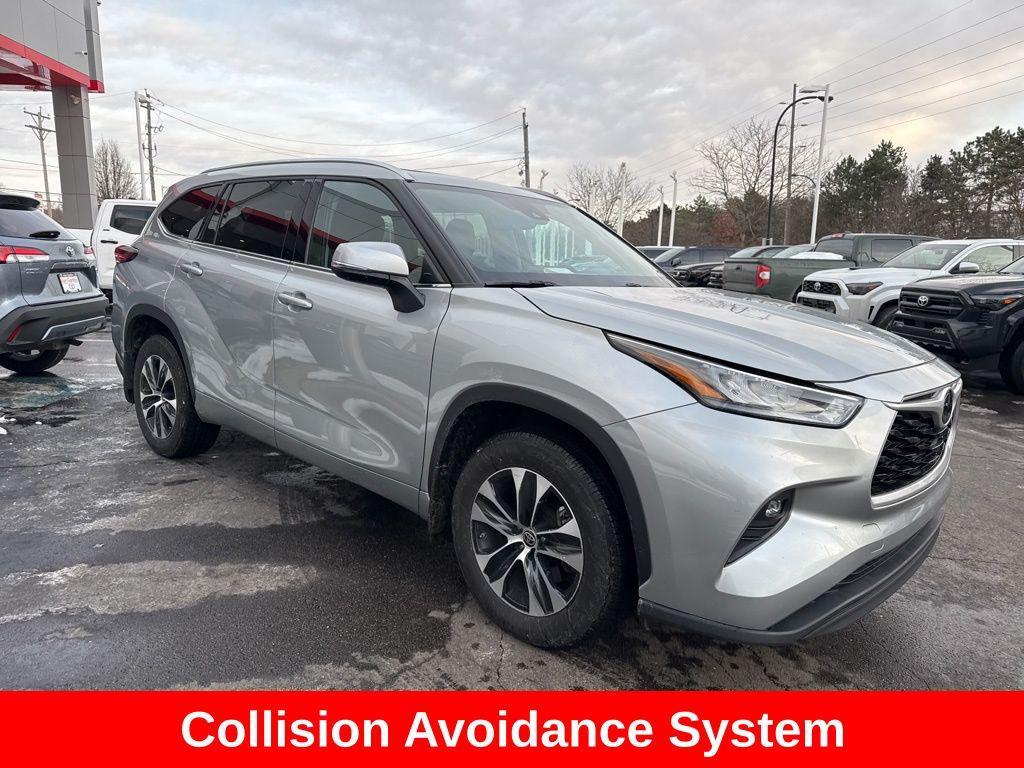 used 2020 Toyota Highlander car, priced at $26,510