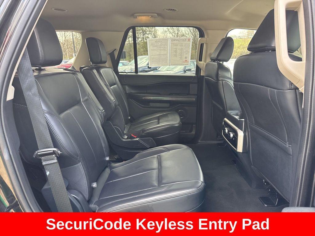 used 2024 Ford Expedition car, priced at $35,748