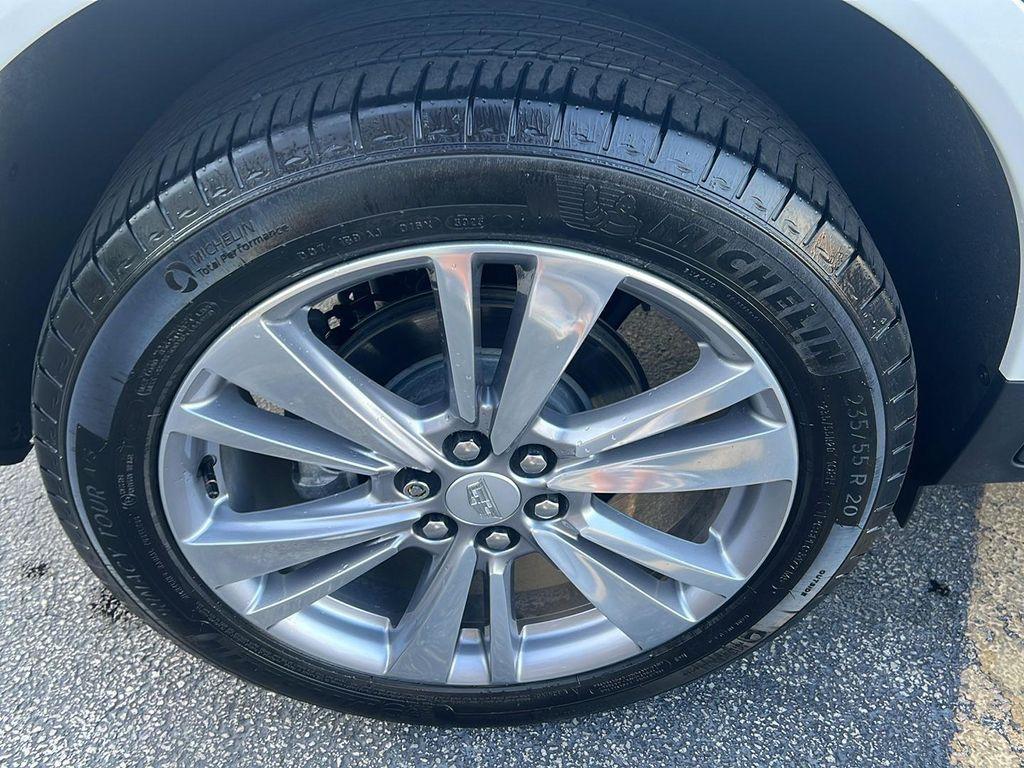 used 2024 Cadillac XT5 car, priced at $41,850