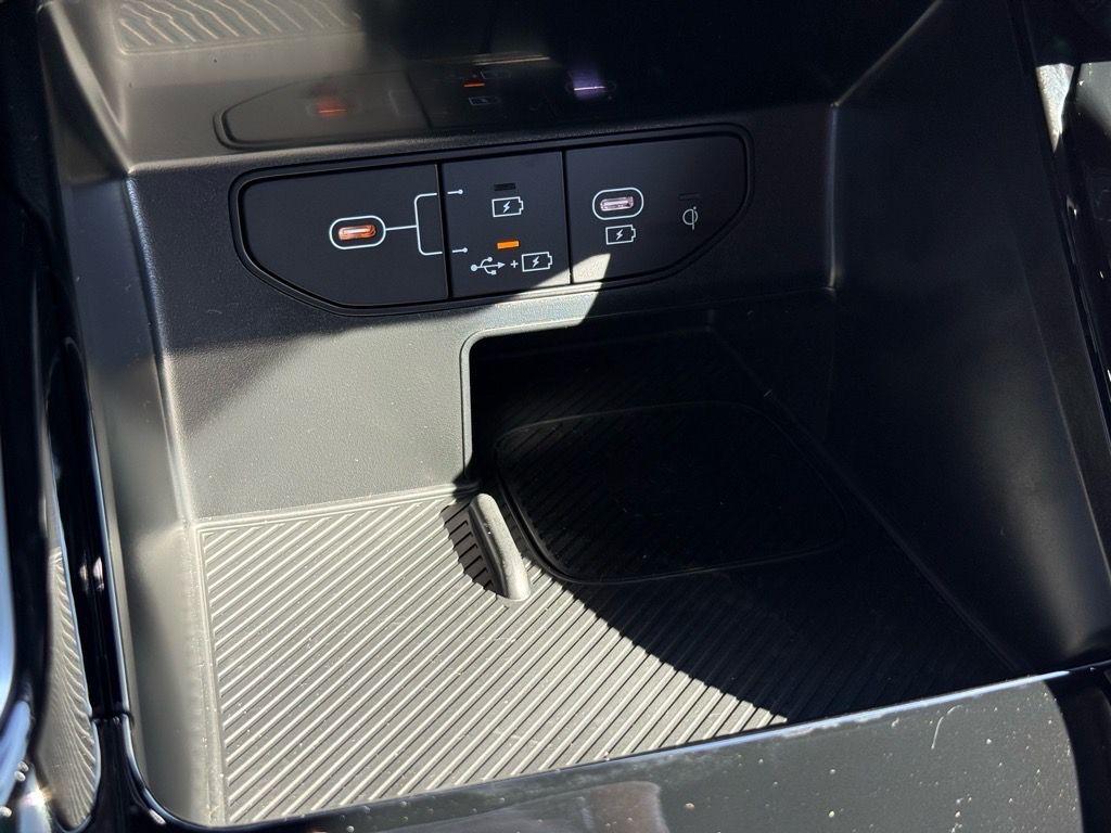 new 2026 Kia Sorento car, priced at $46,052