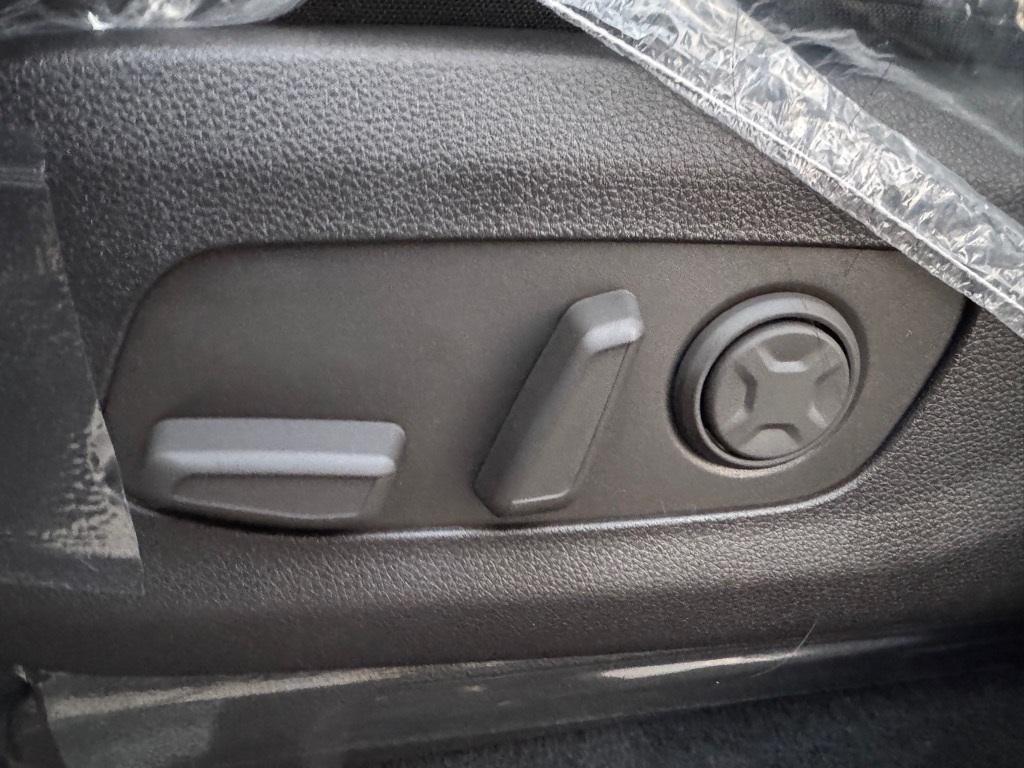 new 2026 Kia Carnival car, priced at $47,505